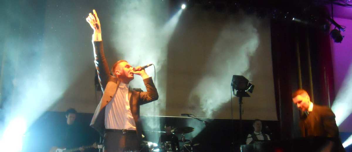 HURTS BARCELONA 12-2-2011