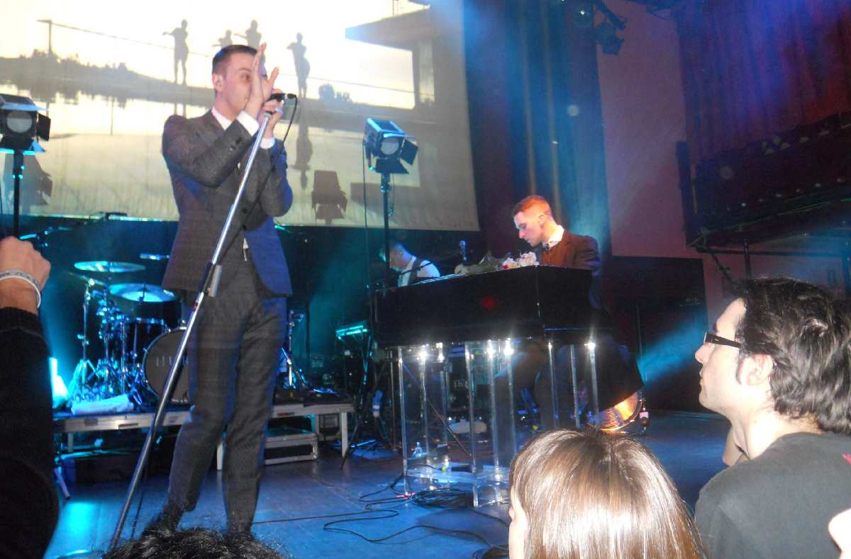 HURTS BARCELONA 12-2-2011