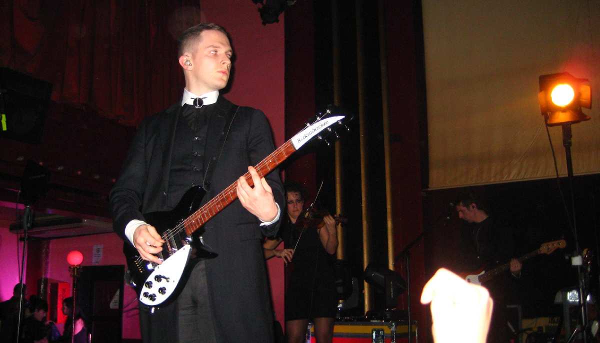 HURTS BARCELONA 12-2-2011