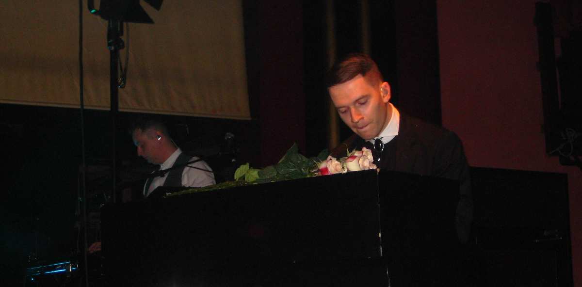 HURTS BARCELONA 12-2-2011