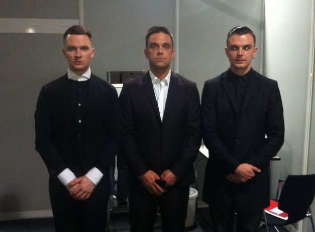 HURTS ECHO 2011
