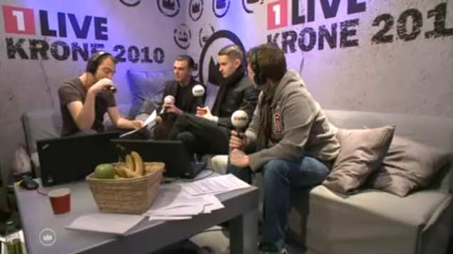 HURTS AT 1 LIVE KRONE