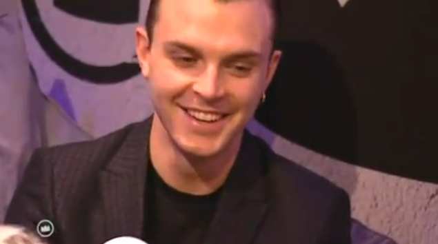HURTS AT 1 LIVE KRONE