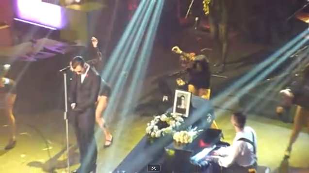 HURTS NME AWARS 2011 ABSOLUTE RADIO