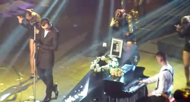 HURTS NME AWARS 2011 ABSOLUTE RADIO