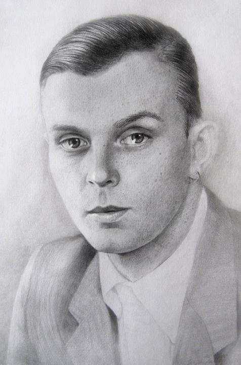 THEO HUTCHCRAFT